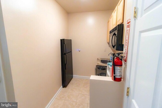 Building Photo - 3624 Stonewall Manor Dr