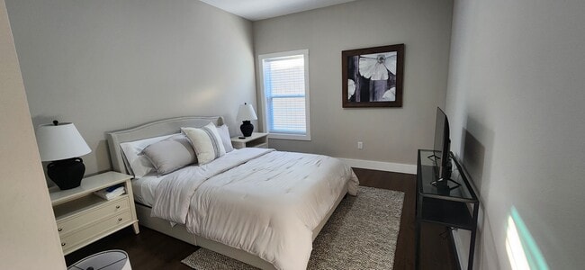 Building Photo - 6378 W Flanders Ln