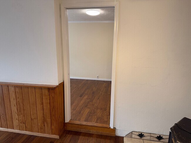 Building Photo - Charming 1-bedroom, 1-bath apartment in the Santa Clara area!
