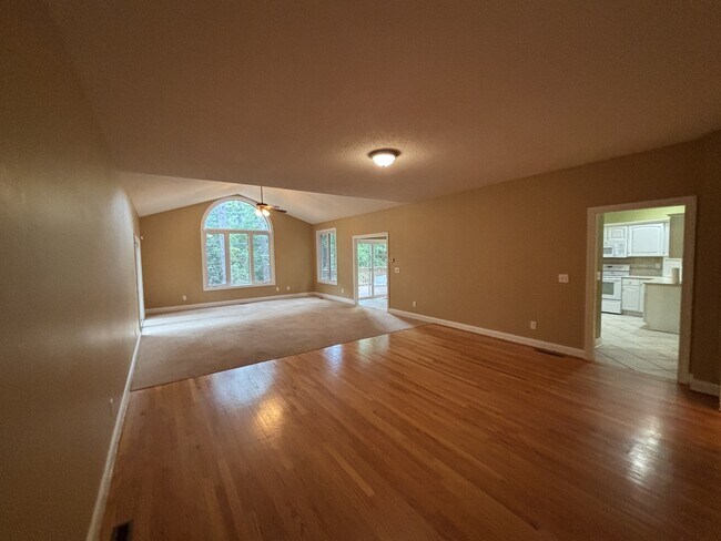 Building Photo - 285 Merion Cir