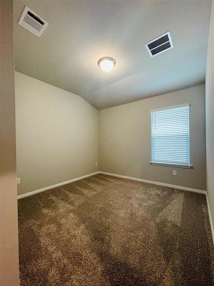 Building Photo - 17809 Owl Tree Rd