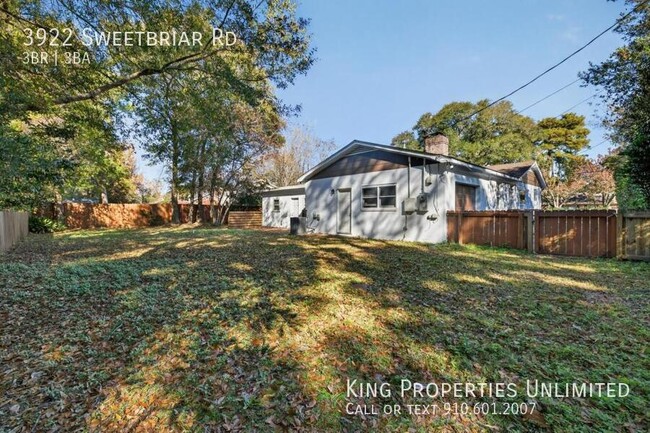 Building Photo - 3922 Sweetbriar Rd