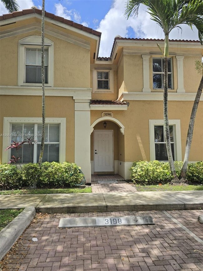 Building Photo - 3194 SW 128th Ter