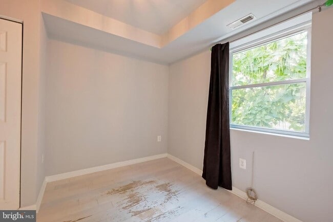 Building Photo - 1705 Montello Ave NE