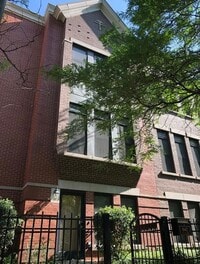 Building Photo - 842 W 15th Pl