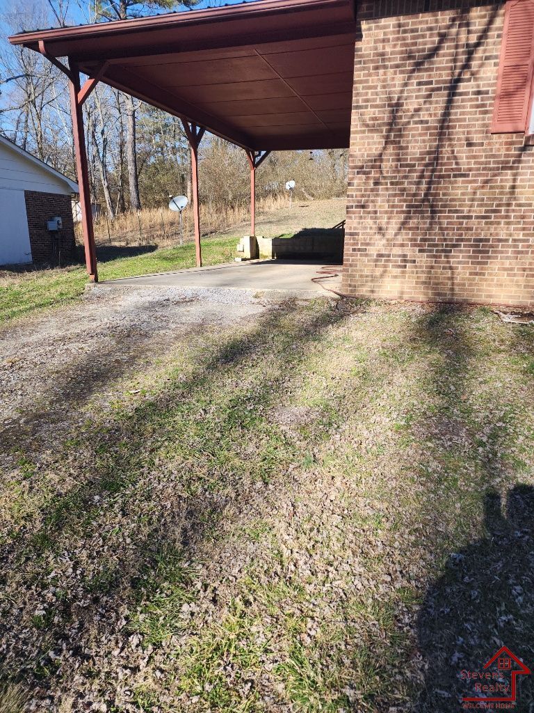 Building Photo - 759 Robinson Rd