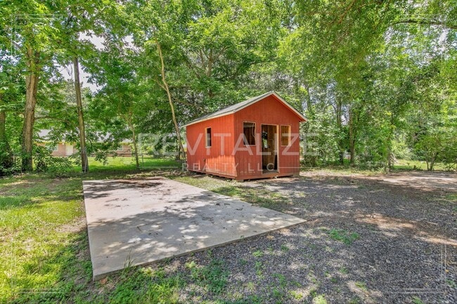 Building Photo - Stunning 4 BD / 2 BA in Bay Minette **Plus a FREE 50" Smart TV!**