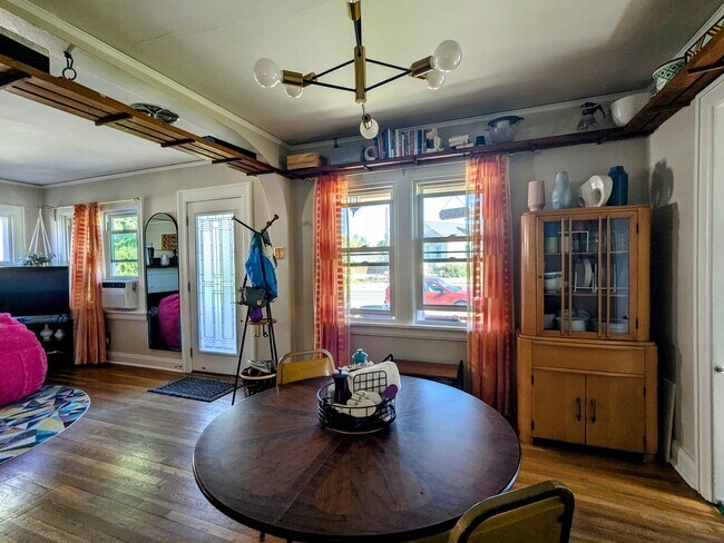 Dining Room - 609 Randall Ave