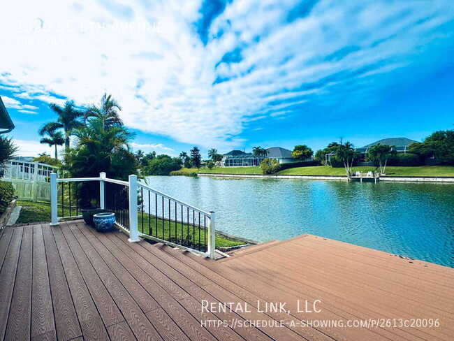 Building Photo - 1320 SE 6th Ave