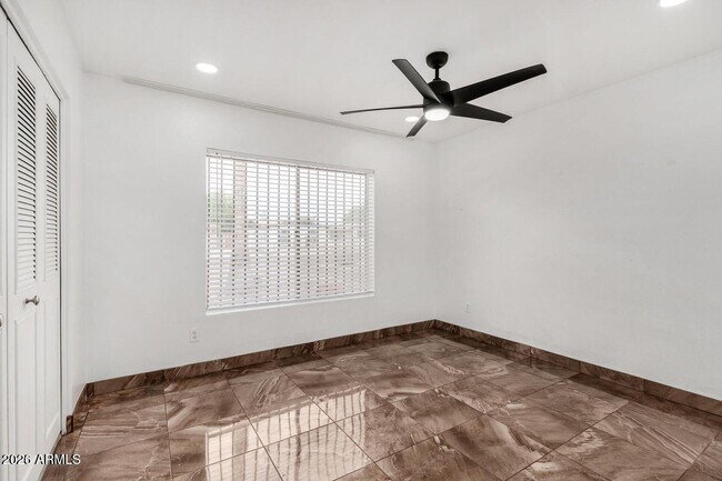 Building Photo - 4141 W Diana Ave