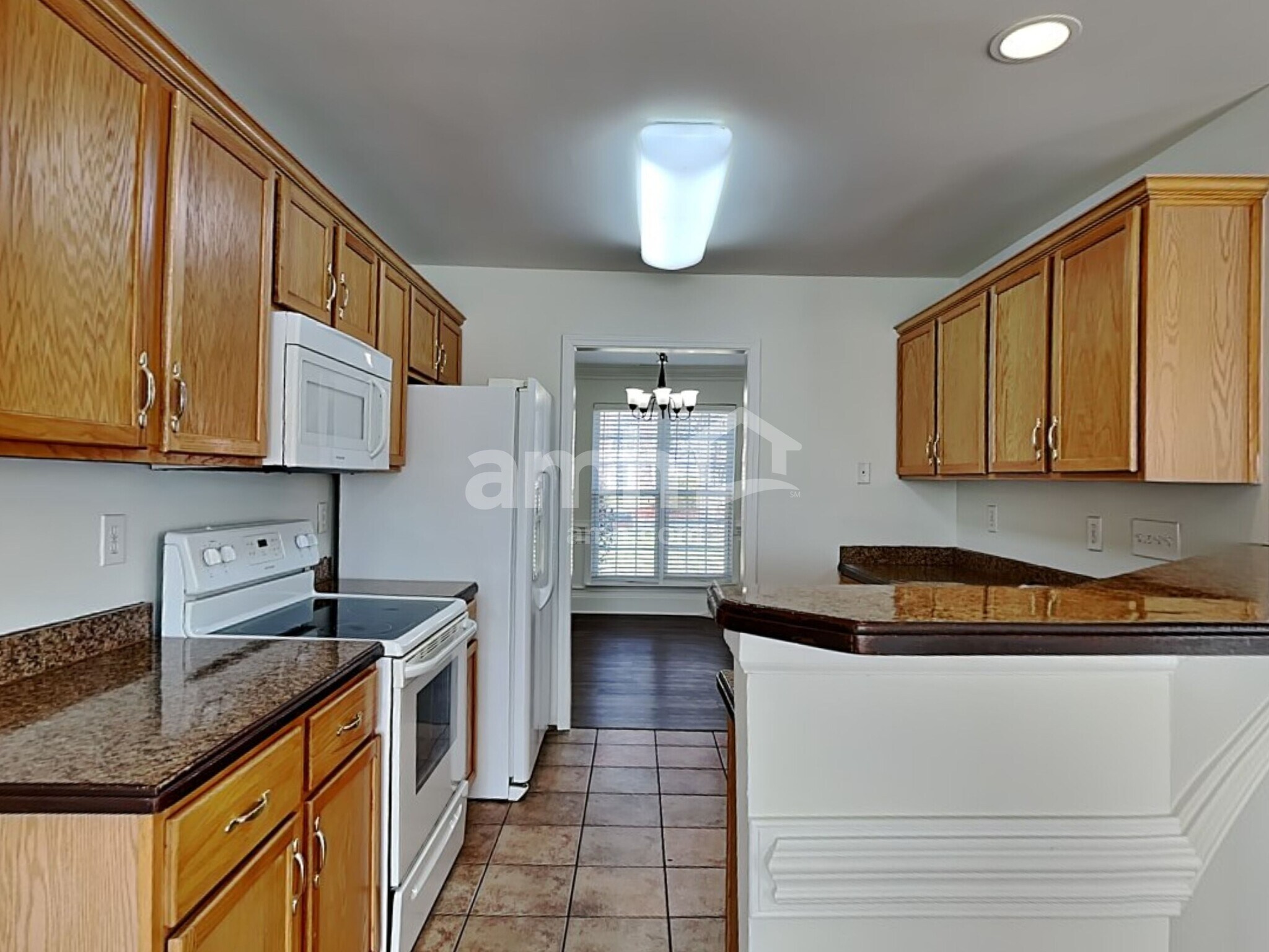 Building Photo - 3437 Continental Dr
