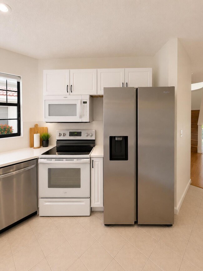 Building Photo - 8644 Eagle Run Dr