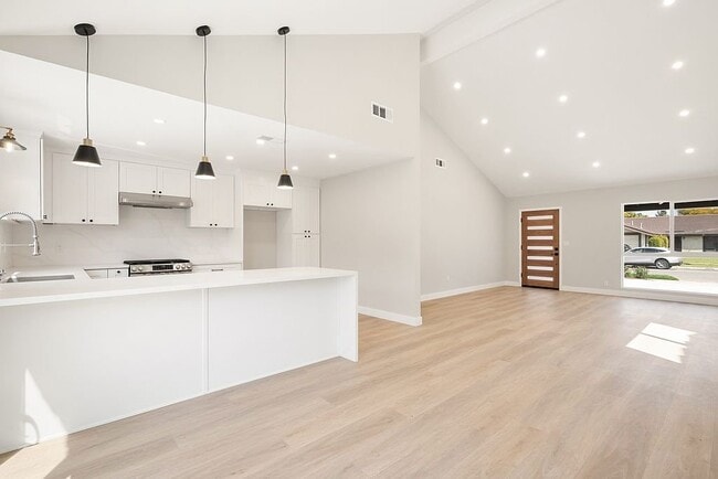 Building Photo - 17314 De Groot Pl