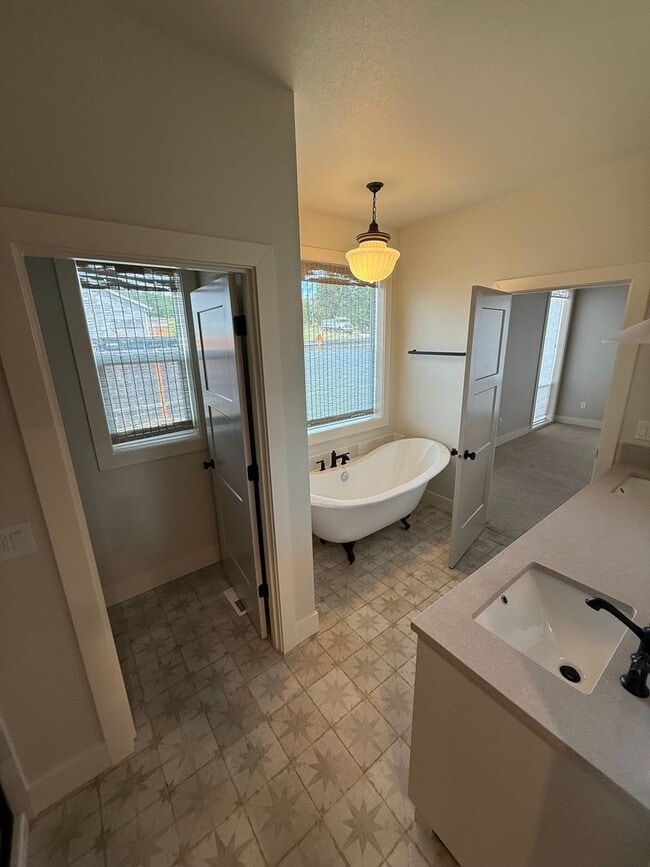 Building Photo - 3Bed/2 Bathroom Beautiful New Construction...