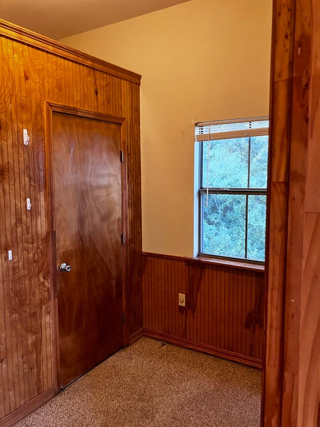 Building Photo - 174 Golden Meadow Dr