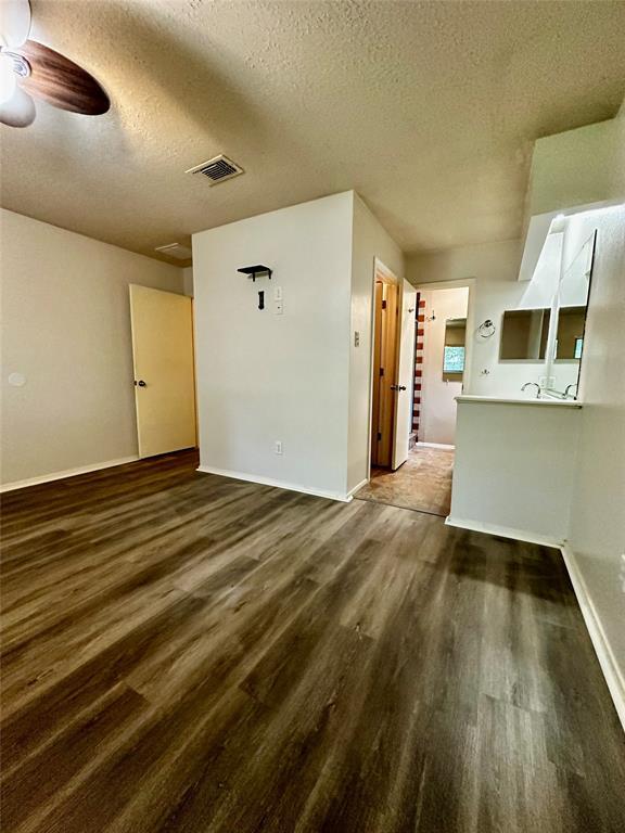 Building Photo - 6502 Archgate Dr