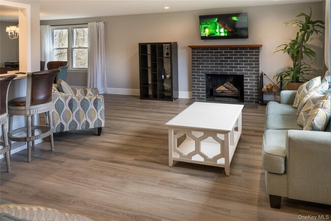 Building Photo - 1 Hennessey Ln