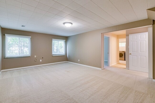 Building Photo - 4228 San Carlos Dr