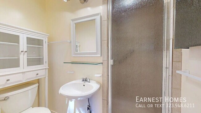 Building Photo - 6641 Murietta Ave