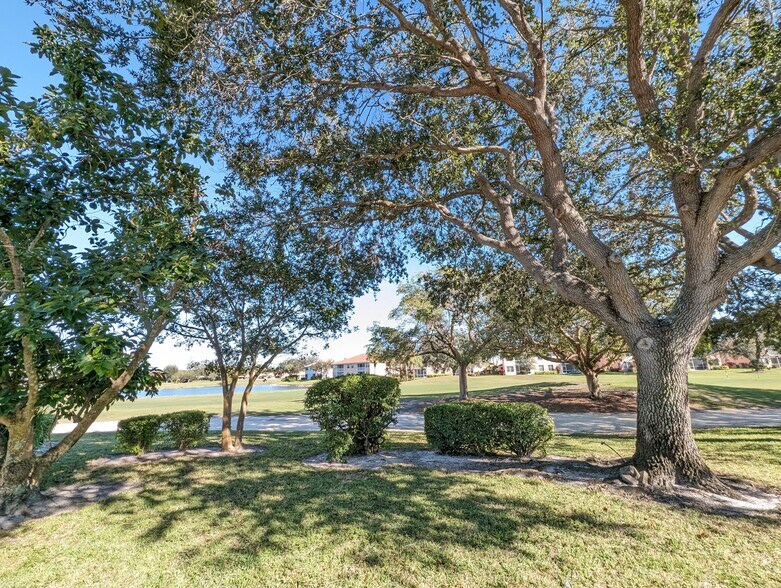 Building Photo - 2229 Heritage Greens Dr