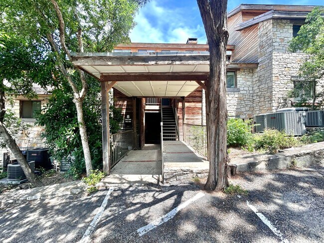 Building Photo - Stylish 2/BR 2/BA Home with Covered Balcon...