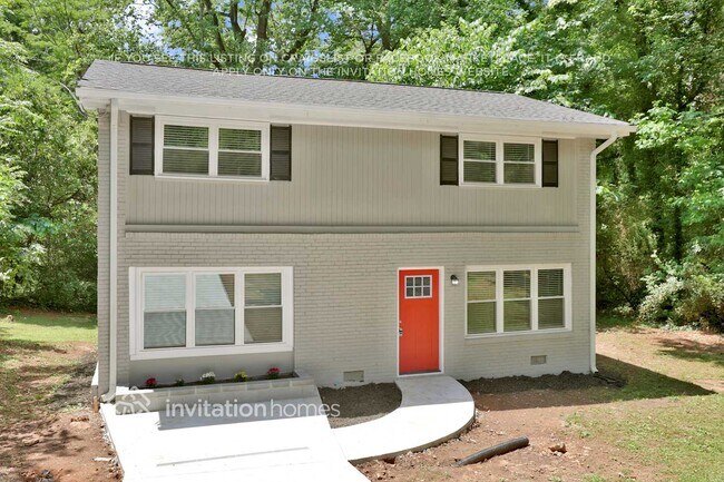 Building Photo - 1721 Flintwood Dr SE