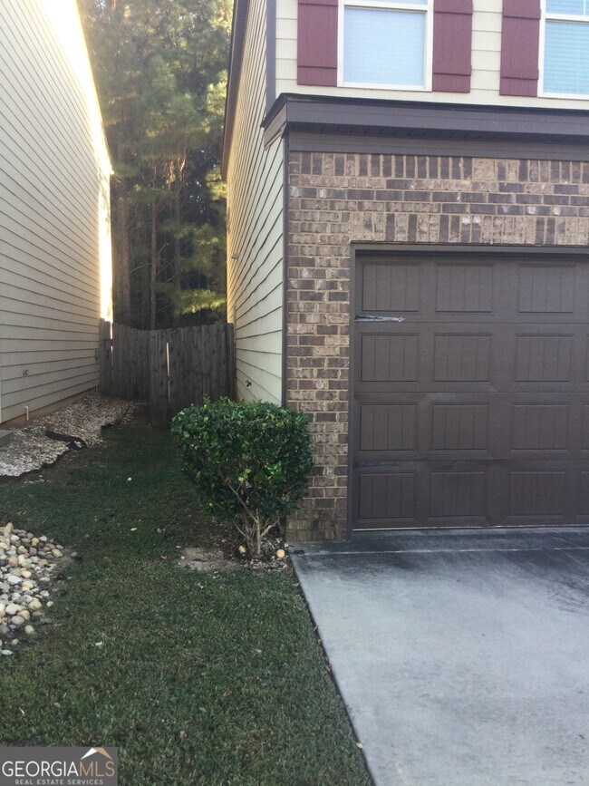 Building Photo - 338 Lauren Dr