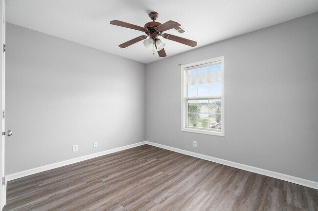 Building Photo - Single family home
