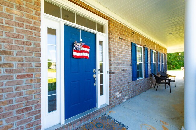 Building Photo - A RARE RENTAL GEM (Coming Soon)