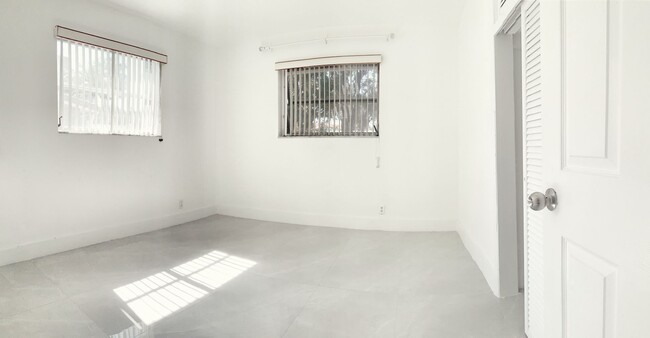Building Photo - Charming 4-Bedroom, 3-Bath Home – Spacious...