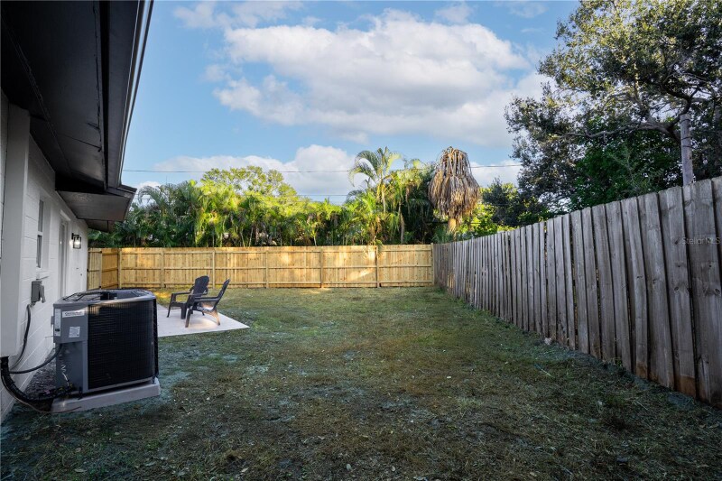 Building Photo - 2050 67th Ave N