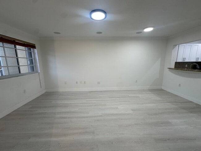 Building Photo - 7175 NW 173rd Dr