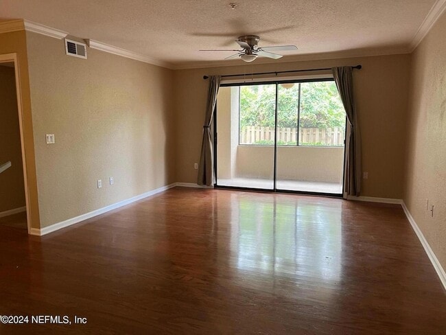 Building Photo - 505 Boardwalk Dr