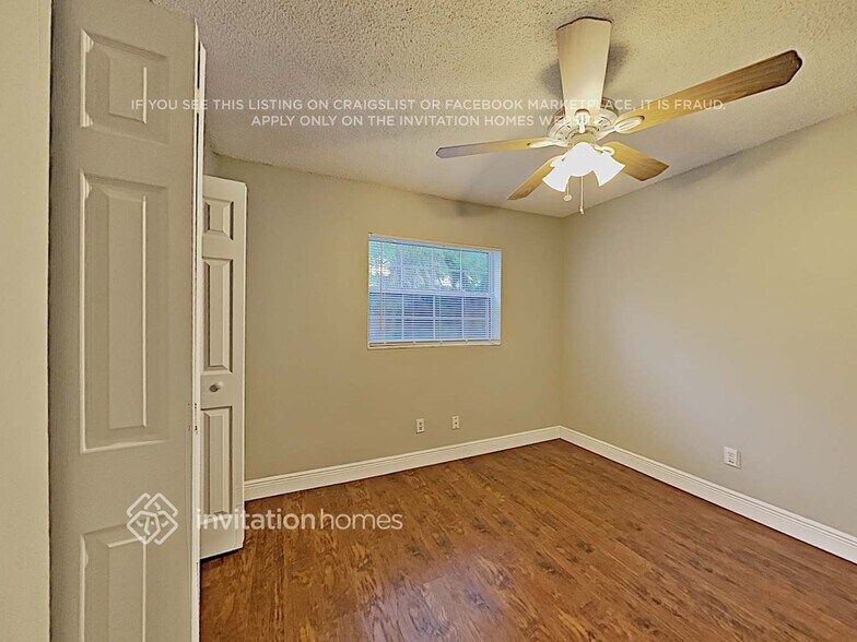 Building Photo - 312 S Moss Rd