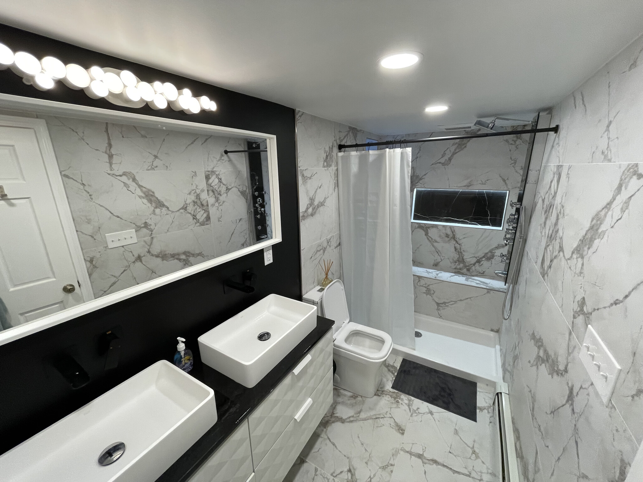 Building Photo - 24 Epworth St