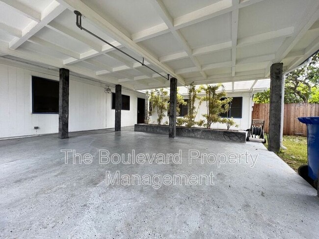 Building Photo - 515 Ilimano St
