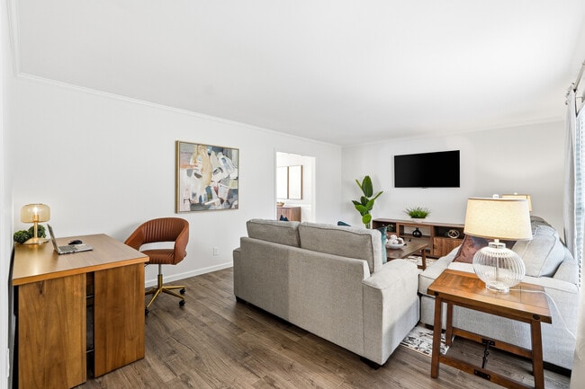 Building Photo - 520 Willeo Rd