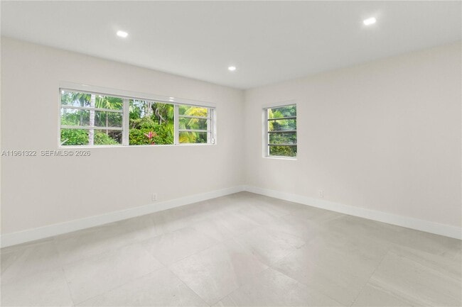 Building Photo - 1261 98th St