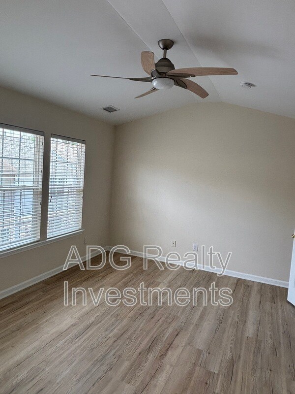 Building Photo - 5478 Werburgh St