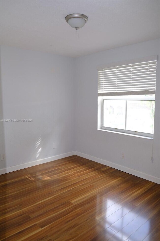 Building Photo - 16897 SW 1st Pl