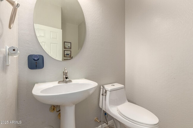 Building Photo - 3078 S Southwind Dr