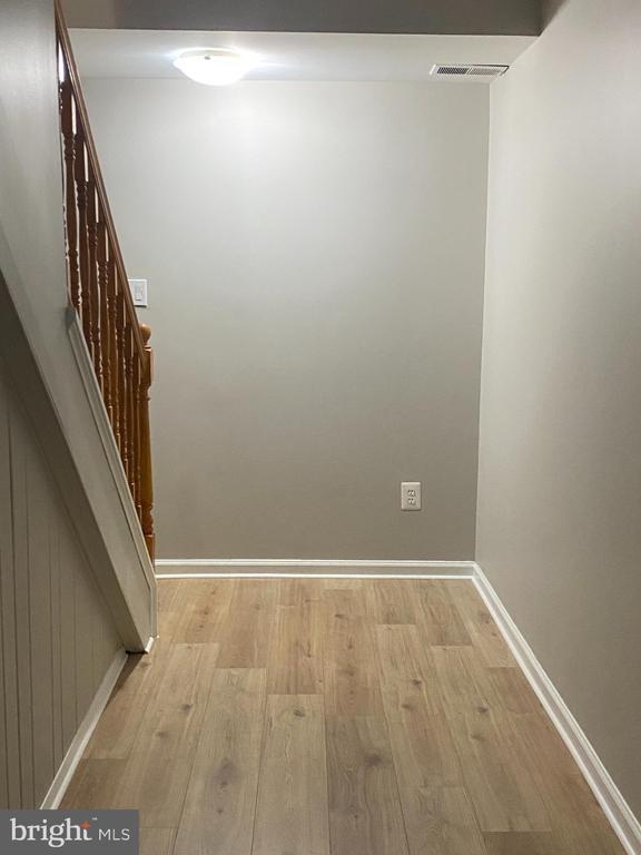 Building Photo - 8326 Glastonbury Ct