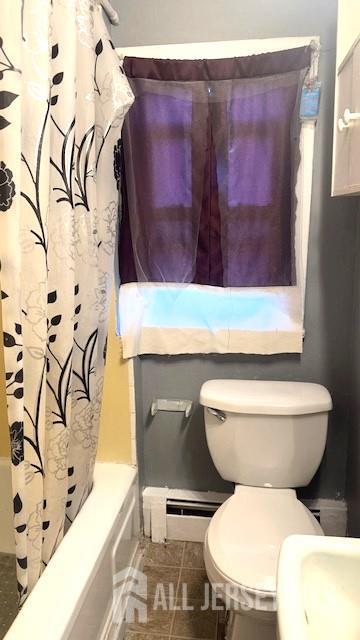 Building Photo - 47 Richardson St