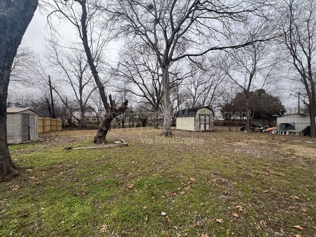 Building Photo - 5929 Gayle Dr