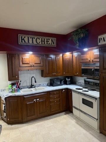 Building Photo - 480 Gooding St