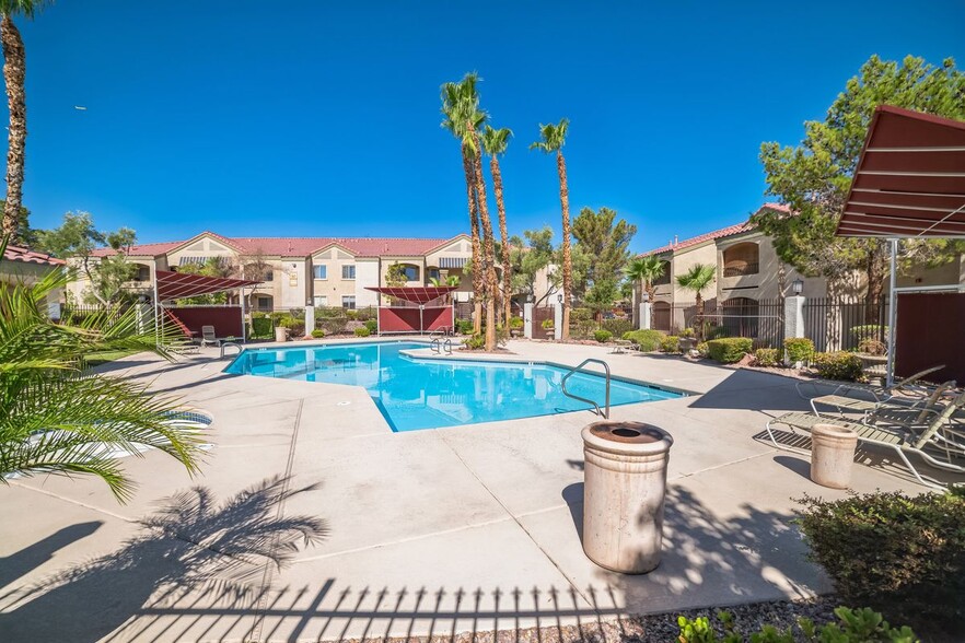 Building Photo - 7885 W Flamingo Rd