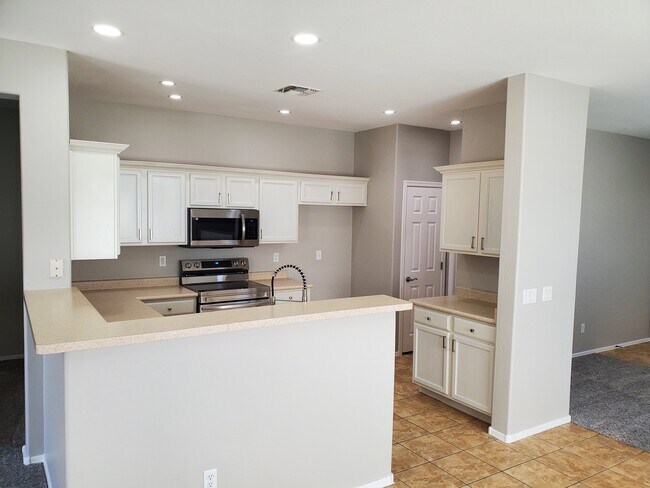 Building Photo - 17294 W Maui Ln