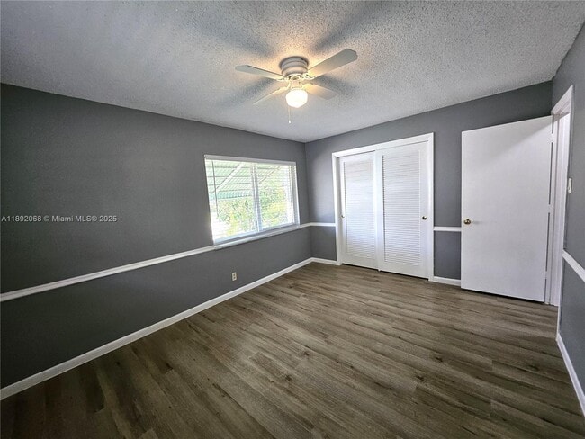 Building Photo - 1040 NW 73rd Terrace