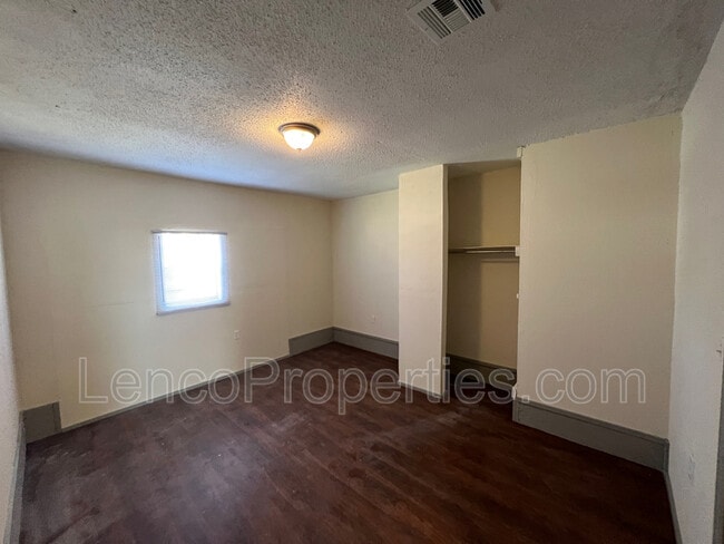 Building Photo - 5221 Brookdale Dr