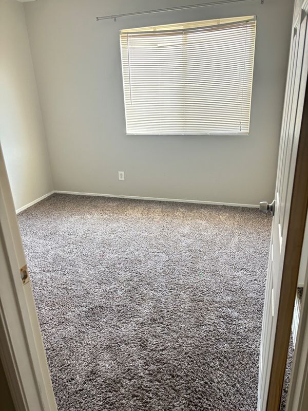 Building Photo - 1550 Wrentree Way